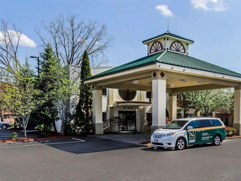 Quality Inn & Suites Lexington Buitenkant foto