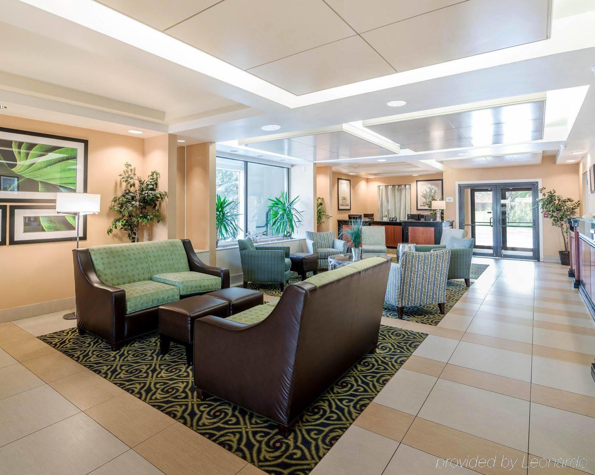 Quality Inn & Suites Lexington Buitenkant foto